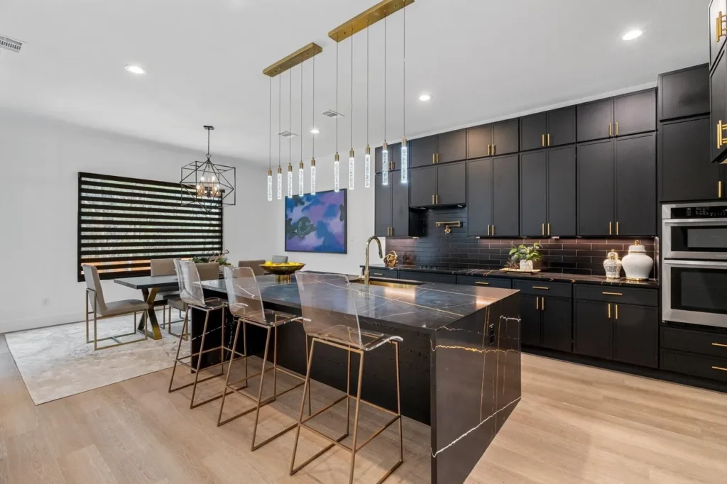 4b2ed4bdf75f7d850e58656d121006efl-m4030717975rd-w1280_h960