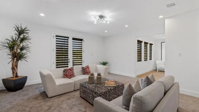 4b2ed4bdf75f7d850e58656d121006efl-m4222578812rd-w1280_h960